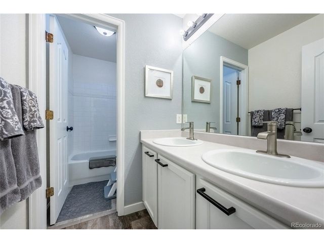 10810 Mountshire Cir, Highlands Ranch, CO 80126