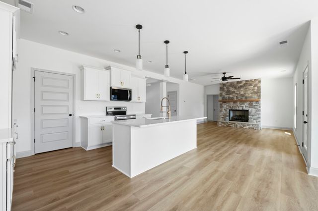 2301 Guinevere Parkway, Chattanooga, TN 37421