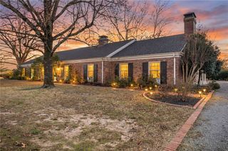 2201 N 58th Street, Fort Smith, AR 72904