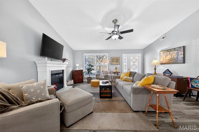 1321 Forest Creek Drive 3, St Charles, MO 63303