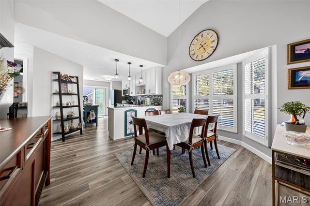 1321 Forest Creek Drive 3, St Charles, MO 63303