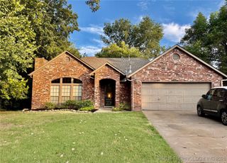 606 W 33rd Street, Sand Springs, OK 74063