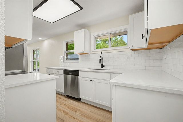 804 Oakleaf Drive, Dayton, OH 45417