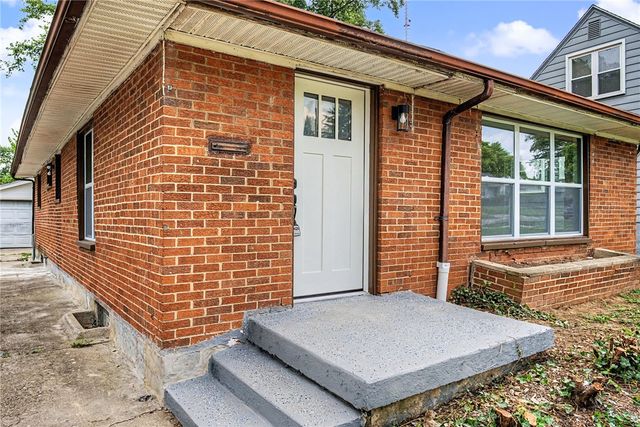804 Oakleaf Drive, Dayton, OH 45417