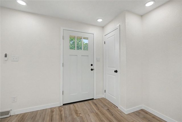 804 Oakleaf Drive, Dayton, OH 45417