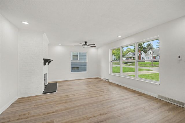 804 Oakleaf Drive, Dayton, OH 45417