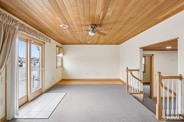 21 Lake Michigan Drive, Little Egg Harbor, NJ 08087