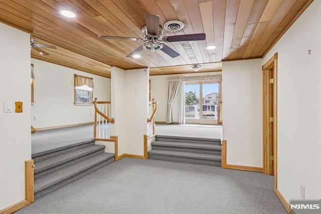 21 Lake Michigan Drive, Little Egg Harbor, NJ 08087