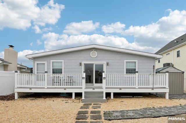 21 Lake Michigan Drive, Little Egg Harbor, NJ 08087