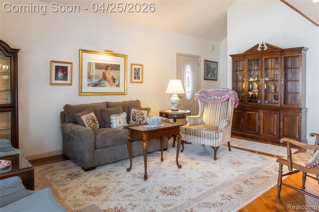 21256 E Glen Haven Circle, Northville, MI 48167