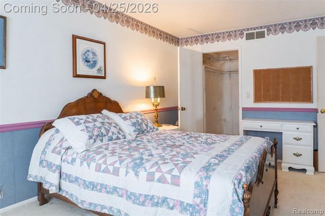 21256 E Glen Haven Circle, Northville, MI 48167