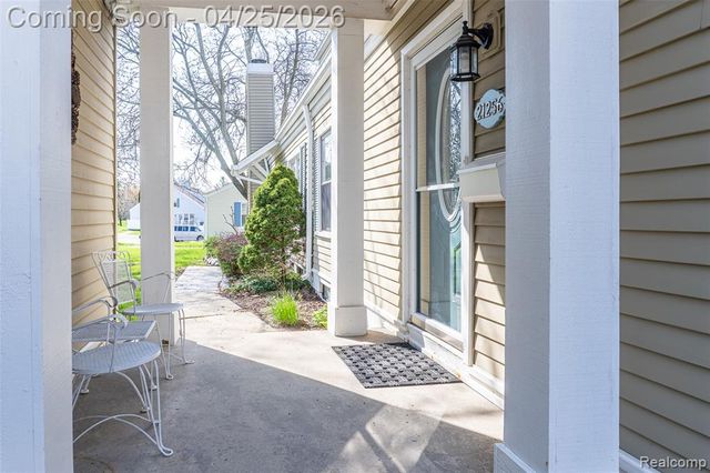 21256 E Glen Haven Circle, Northville, MI 48167