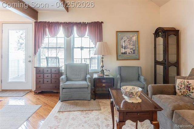 21256 E Glen Haven Circle, Northville, MI 48167