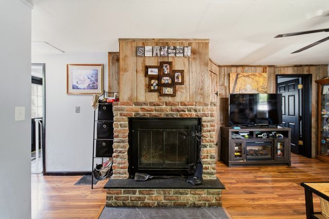 402 W Mamie Eisenhower Avenue, Boone, IA 50036