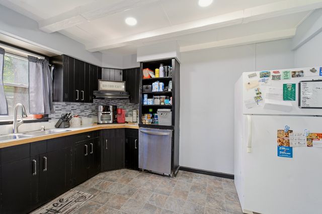 402 W Mamie Eisenhower Avenue, Boone, IA 50036