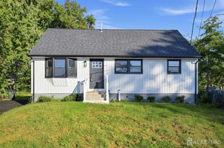 4 Universal Avenue, Iselin, NJ 08830