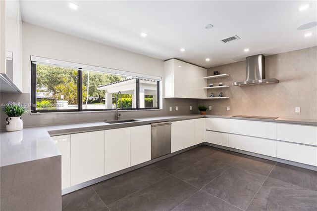 1600 Micanopy Ave, Miami, FL 33133