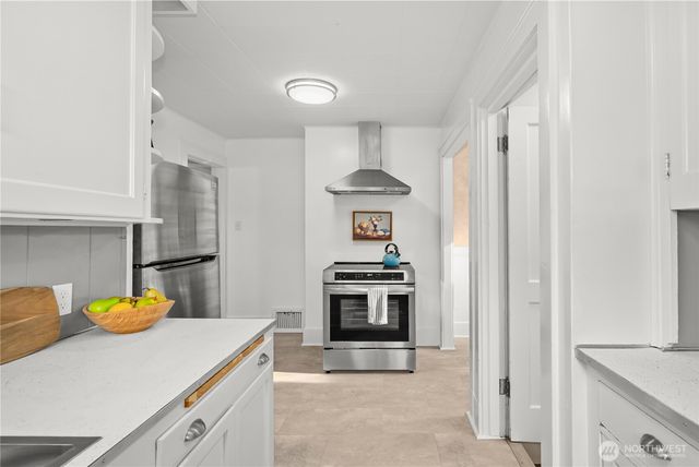 1115 Elizabeth Avenue, Bremerton, WA 98337