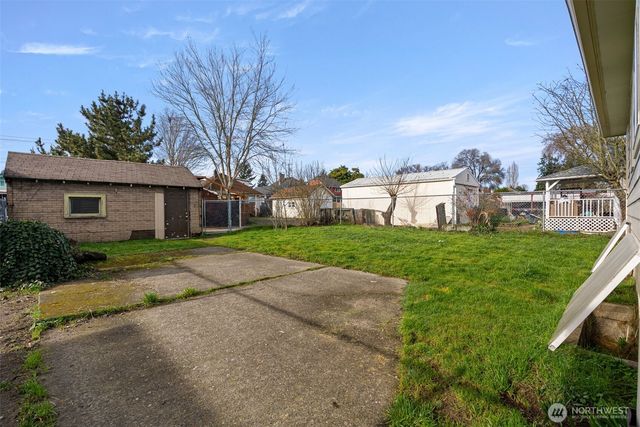 1115 Elizabeth Avenue, Bremerton, WA 98337