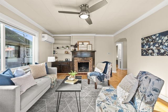 1115 Elizabeth Avenue, Bremerton, WA 98337