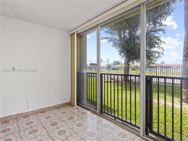 9401 SW 4th St 104, Miami, FL 33174