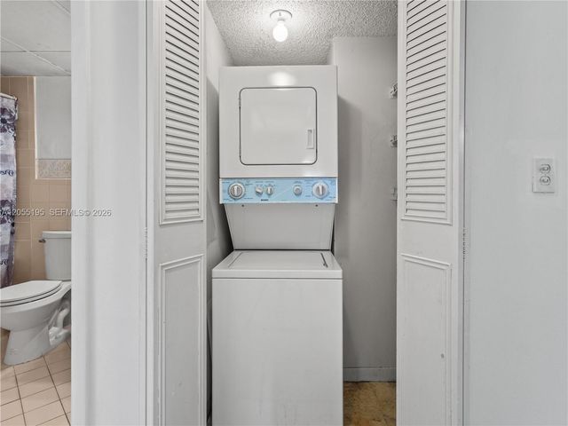 9401 SW 4th St 104, Miami, FL 33174