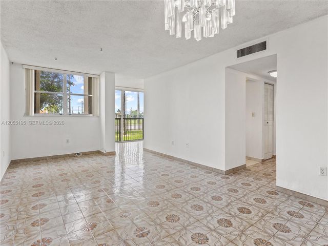 9401 SW 4th St 104, Miami, FL 33174