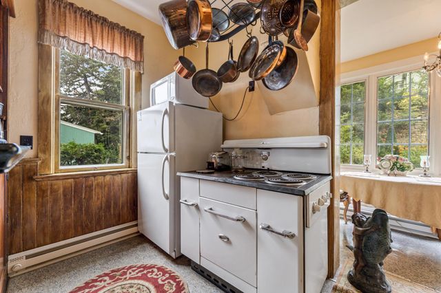 305 N Main Street, Alma, WI 54610