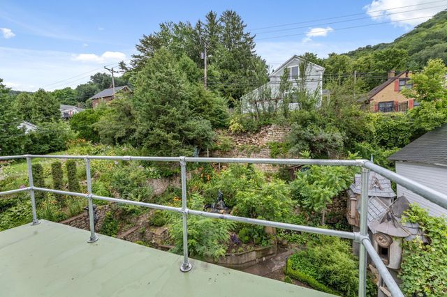 305 N Main Street, Alma, WI 54610