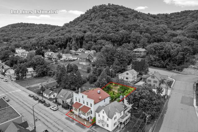 305 N Main Street, Alma, WI 54610