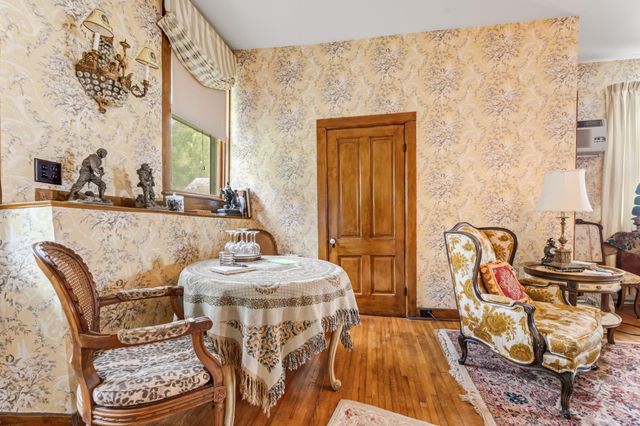 305 N Main Street, Alma, WI 54610