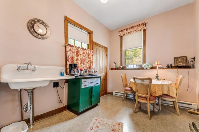 305 N Main Street, Alma, WI 54610