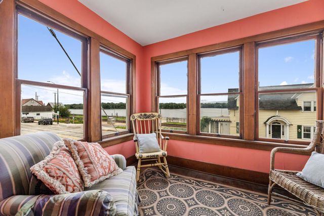 305 N Main Street, Alma, WI 54610