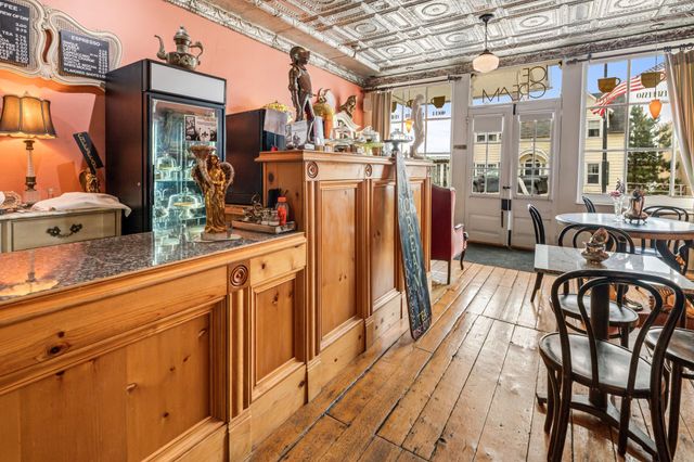 305 N Main Street, Alma, WI 54610