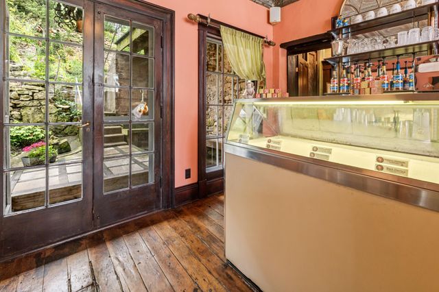 305 N Main Street, Alma, WI 54610