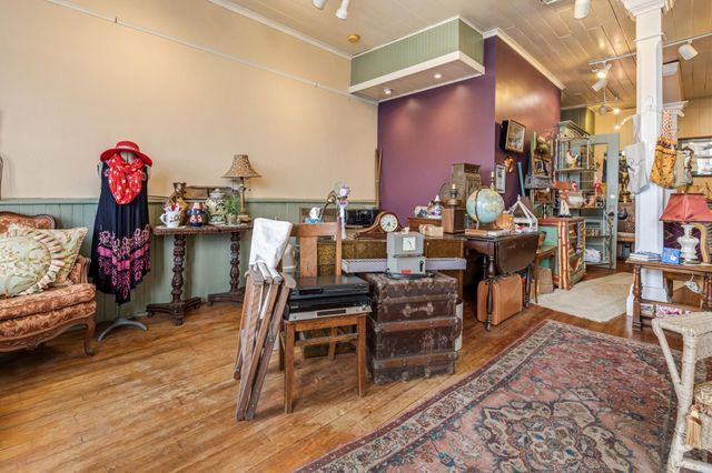 305 N Main Street, Alma, WI 54610