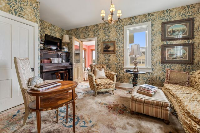 305 N Main Street, Alma, WI 54610