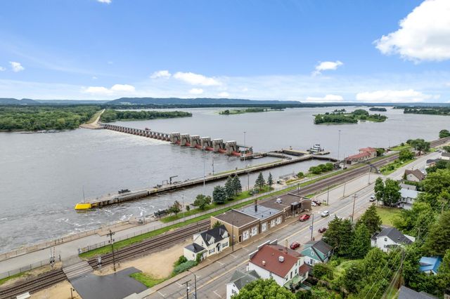 305 N Main Street, Alma, WI 54610