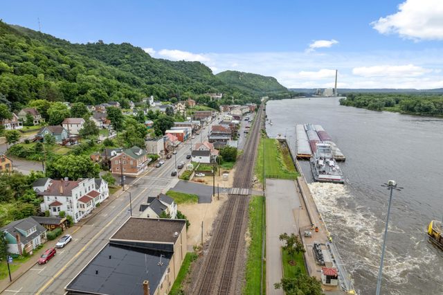 305 N Main Street, Alma, WI 54610