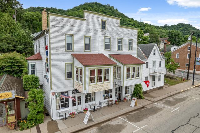305 N Main Street, Alma, WI 54610