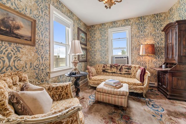 305 N Main Street, Alma, WI 54610