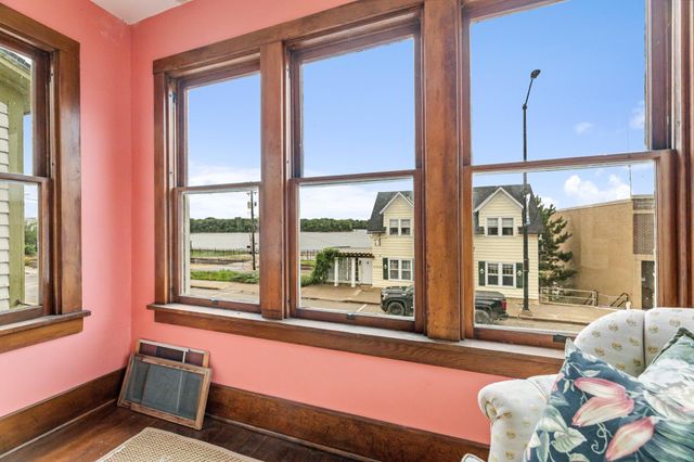 305 N Main Street, Alma, WI 54610