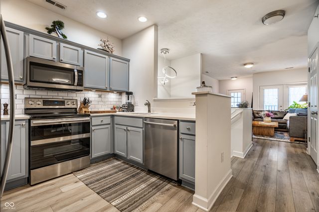 1134 Reserve Way, Indianapolis, IN 46220