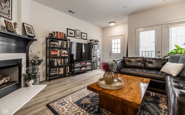 1134 Reserve Way, Indianapolis, IN 46220