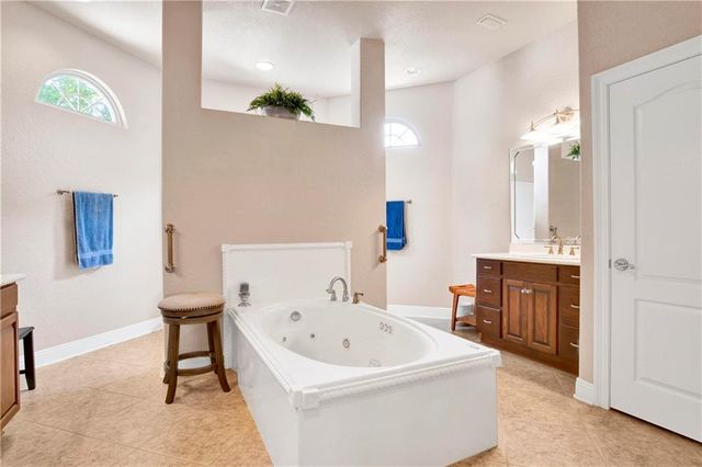 27780 Oakachoy Loop, Daphne, AL 36526