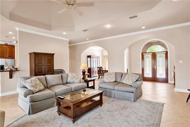 27780 Oakachoy Loop, Daphne, AL 36526