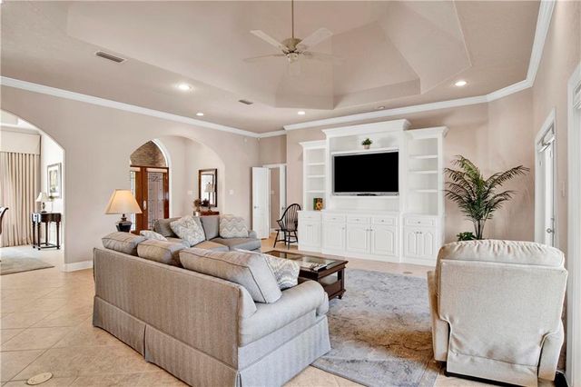 27780 Oakachoy Loop, Daphne, AL 36526