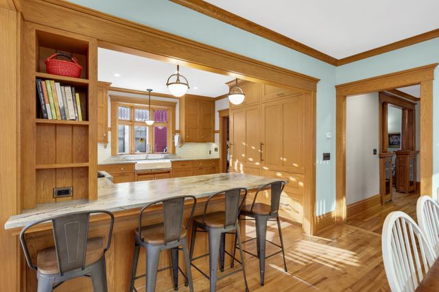 3233 Irving Avenue S, Minneapolis, MN 55408