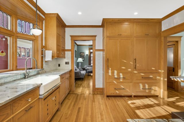 3233 Irving Avenue S, Minneapolis, MN 55408