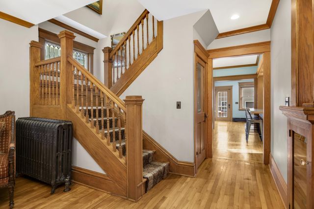 3233 Irving Avenue S, Minneapolis, MN 55408